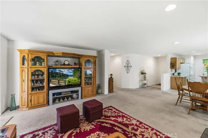 3124 E Newgrove, Lancaster, California 93535