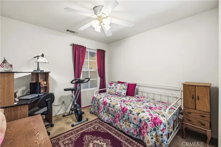 3124 E Newgrove, Lancaster, California 93535