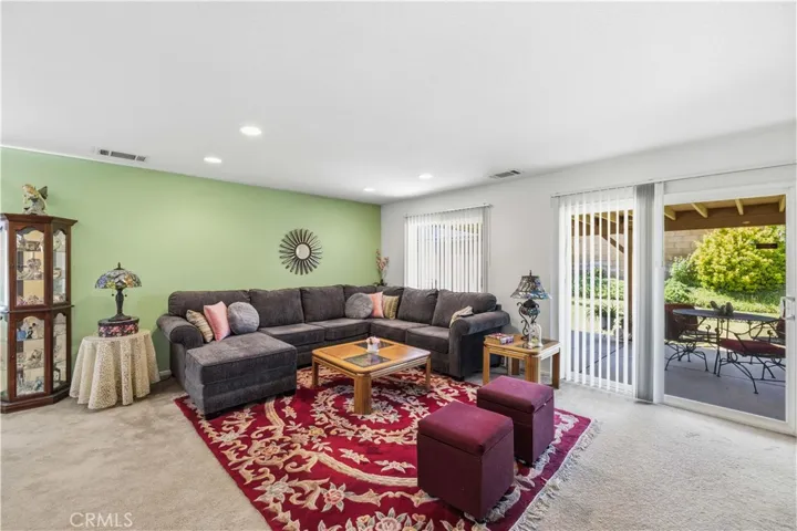 3124 E Newgrove, Lancaster, California 93535