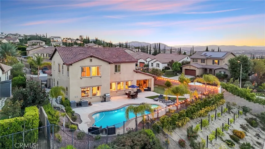 34502 Serdonis St, Temecula, California 92592