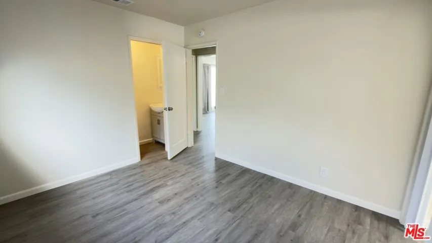 Den