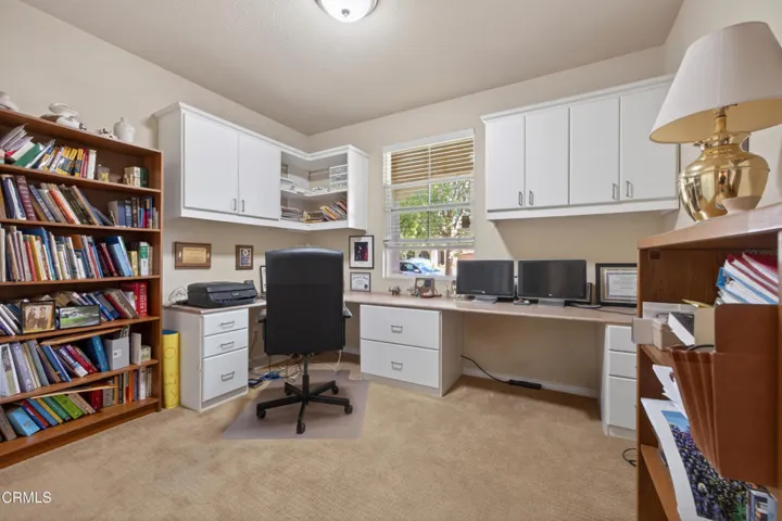 bedroom / office