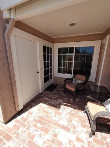 Private deck entrance