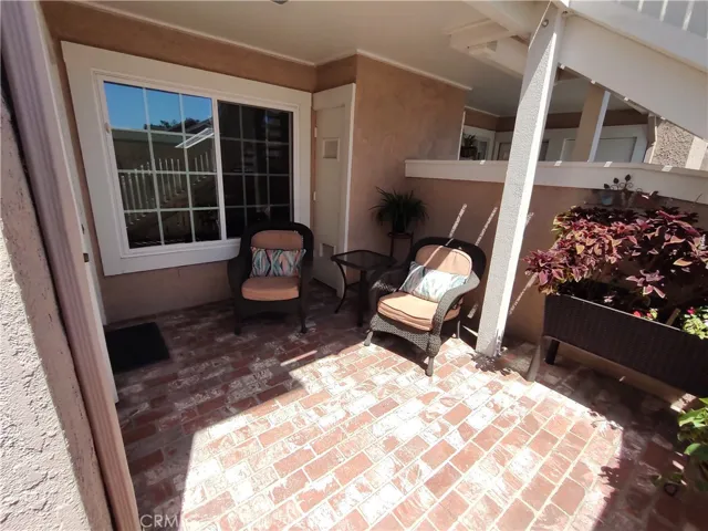 Private deck entrance