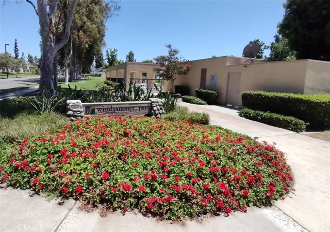 Windjammer Park pool entrance