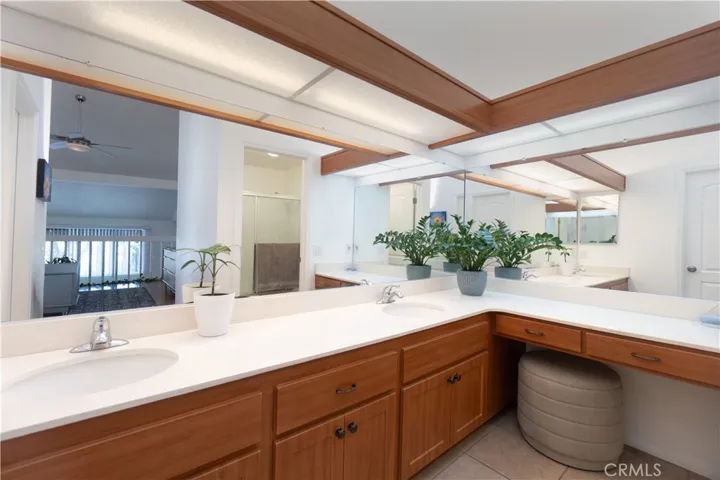 double sink and large counter area