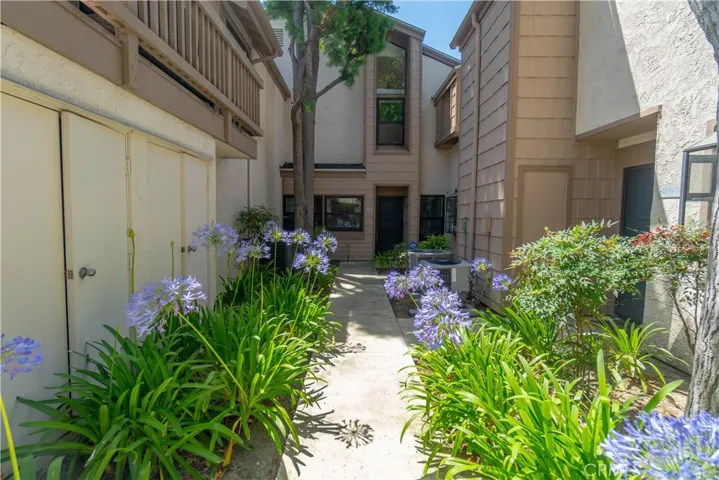 Front walkway into front door