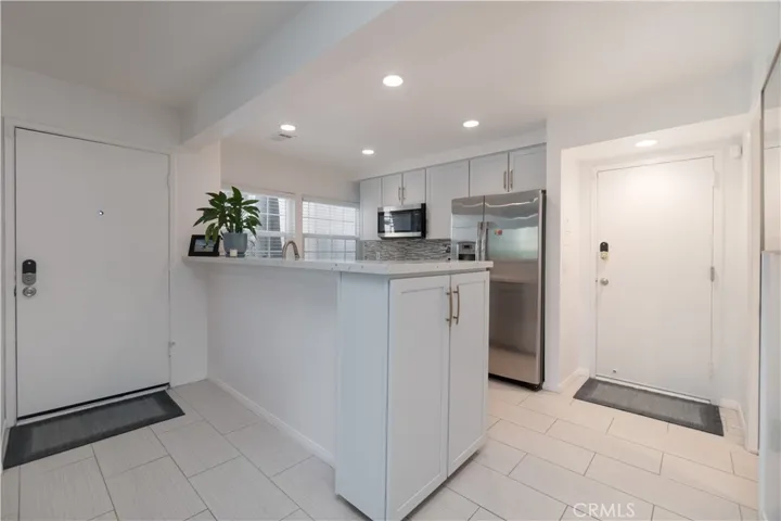 Lots of cabinet space