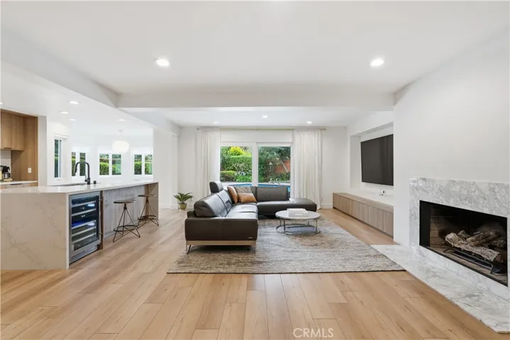 28751 King Arthur Court, Rancho Palos Verdes, California 90275