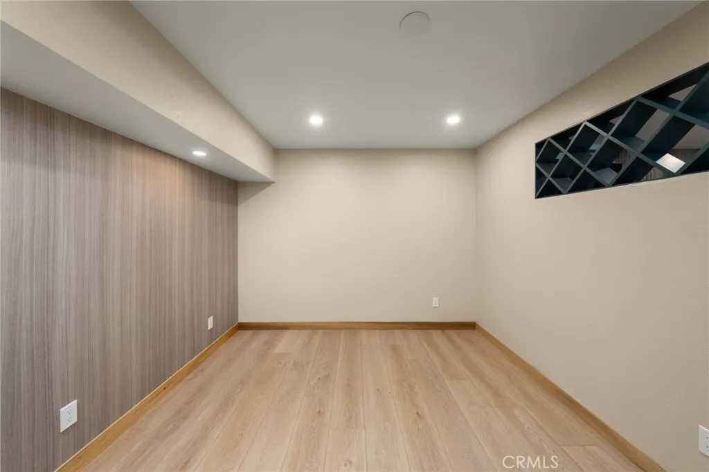Additional Room on lower level