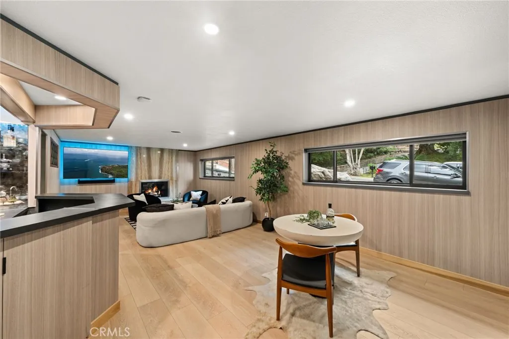Lower level - Bonus Room
