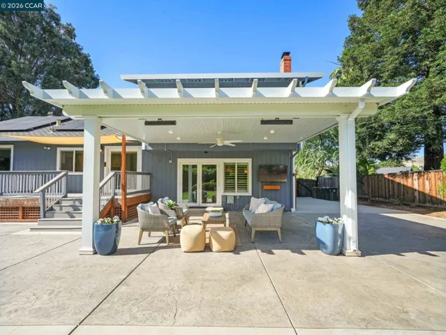 32 Atchinson Stage Court, Clayton, California 94517