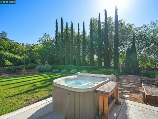 32 Atchinson Stage Court, Clayton, California 94517