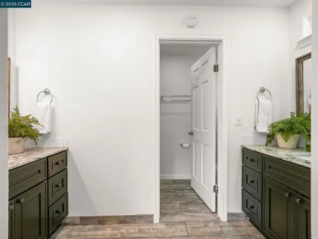 32 Atchinson Stage Court, Clayton, California 94517