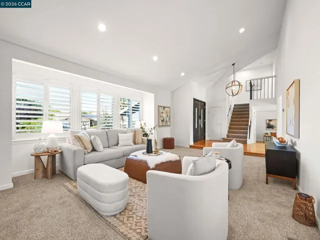32 Atchinson Stage Court, Clayton, California 94517