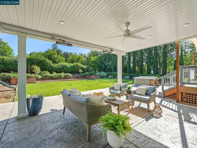32 Atchinson Stage Court, Clayton, California 94517