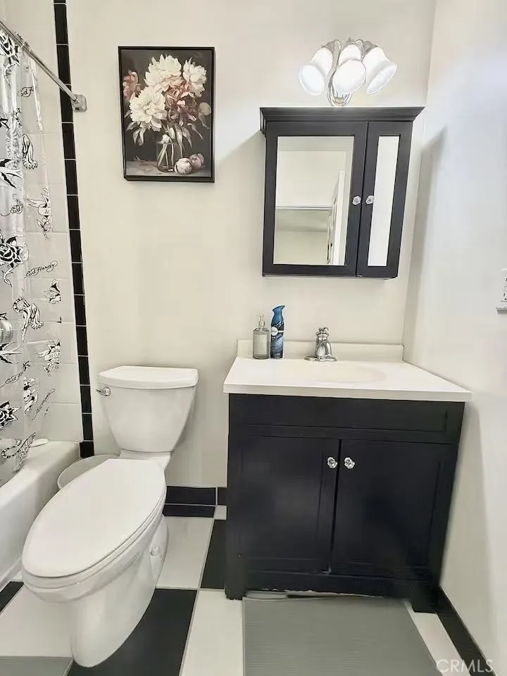Futh Bathroom #2