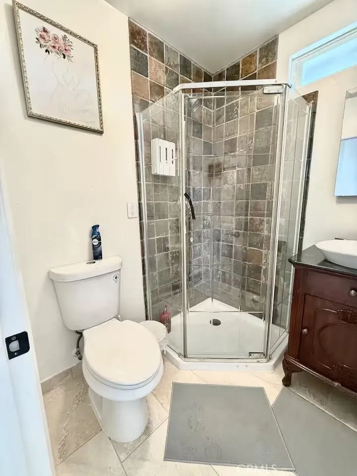 Shower stand Bathroom#1