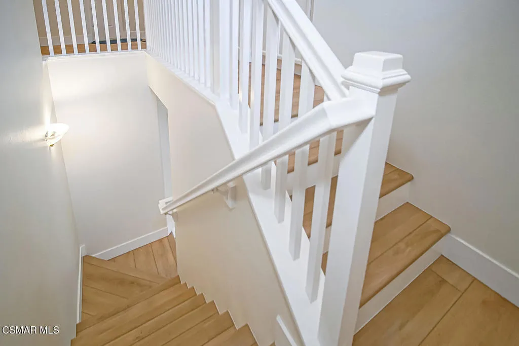 E STAIRS 02