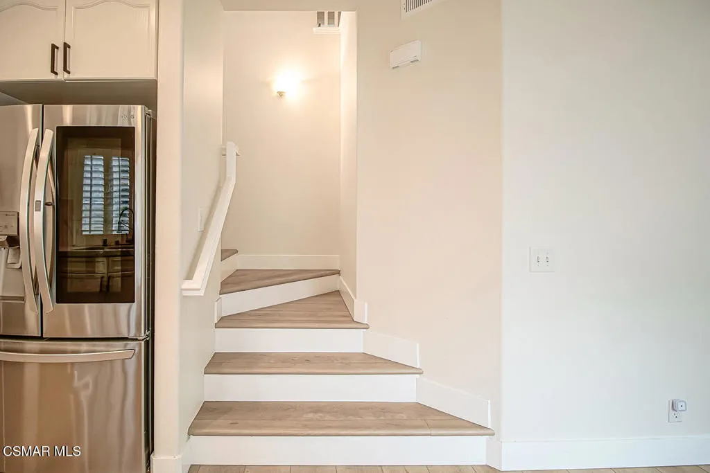 E STAIRS 01