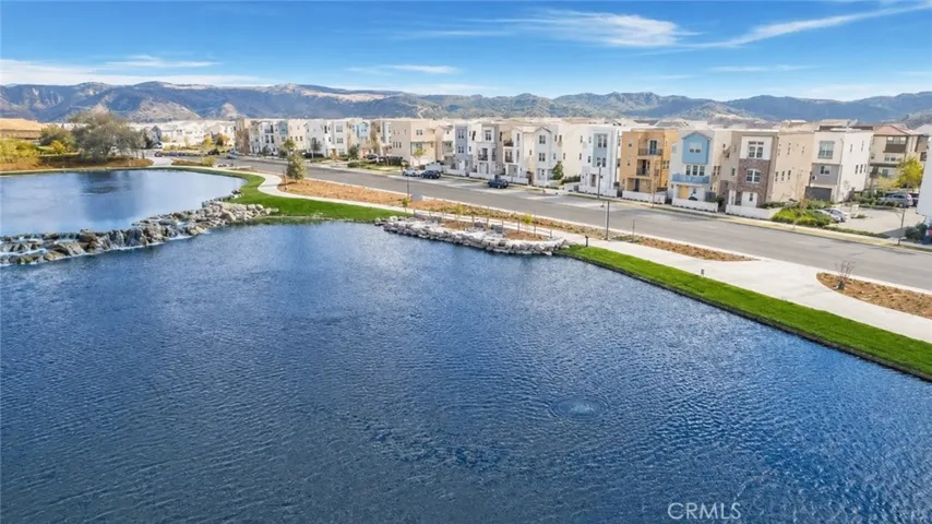 Amazing Front Row LAKE VIEW