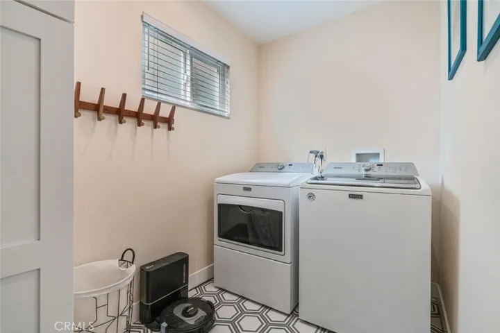 6321 Balcom Ave, Encino, California 91316