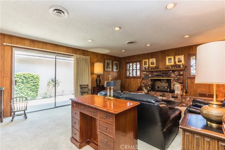 7161 El Rey, Buena Park, California 90620