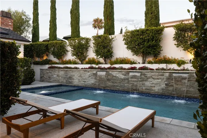712 K Thanga, Corona Del Mar, California 92625
