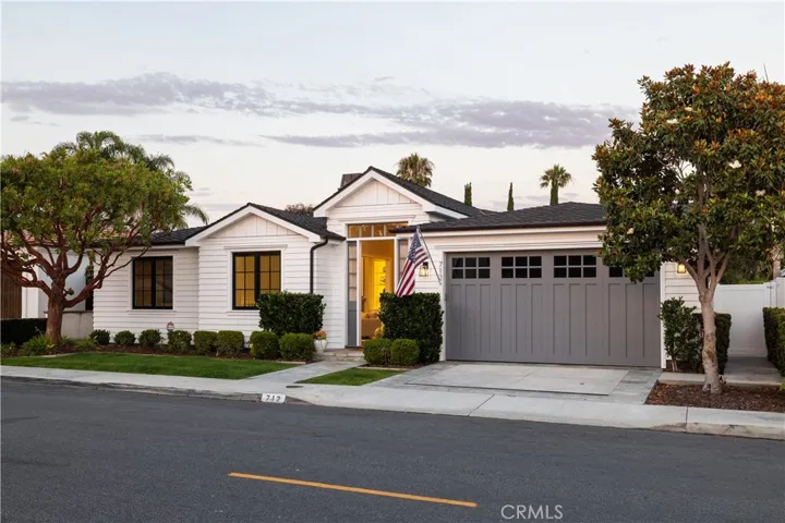 712 K Thanga, Corona Del Mar, California 92625