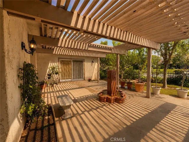 1506 Crestview Rd, Redlands, California 92374