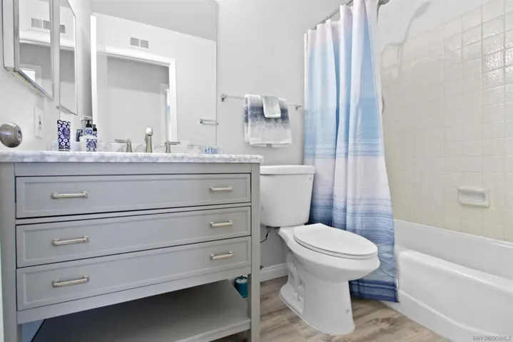 2nd Full Bathroom