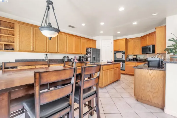 5164 Judsonville Dr, Antioch, California 94531