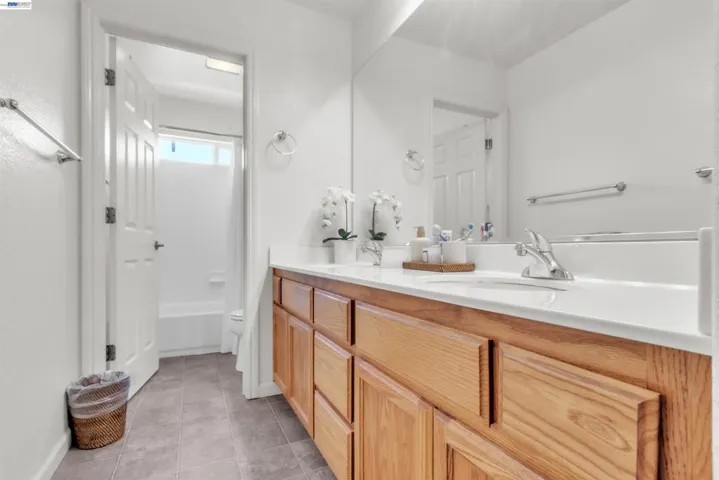 5164 Judsonville Dr, Antioch, California 94531