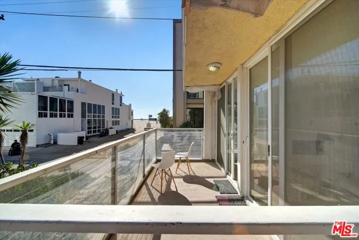 15 Spinnaker Street 101, Marina Del Rey, California 90292
