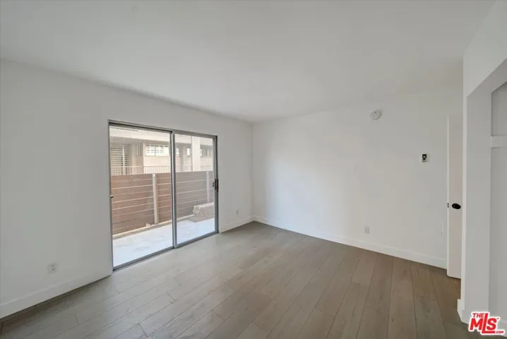 15 Spinnaker Street 101, Marina Del Rey, California 90292