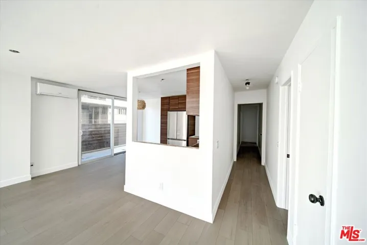 15 Spinnaker Street 101, Marina Del Rey, California 90292