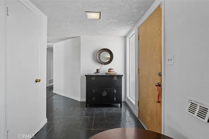 3526 Loma View, Altadena, California 91001
