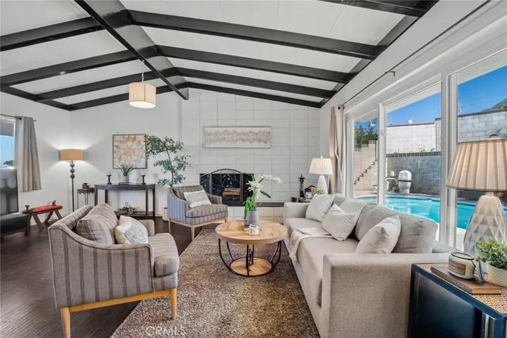 3526 Loma View, Altadena, California 91001