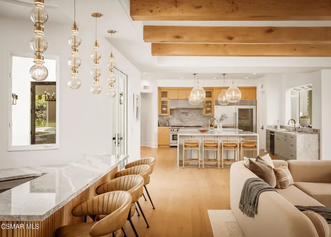 Wet Bar/ Family Room/ Kitchen