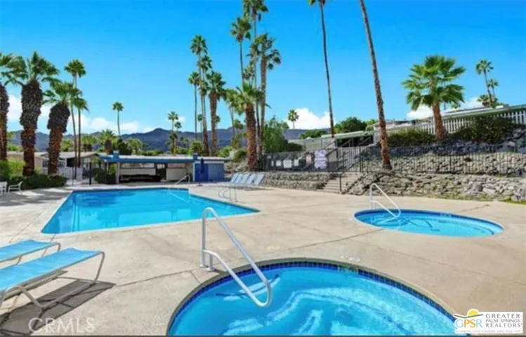 Silver Spur - community pool/s