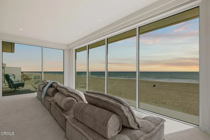 1135 living room