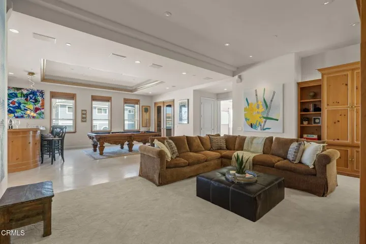 54-web-or-mls-UpmarketMedia-1135Cap-255