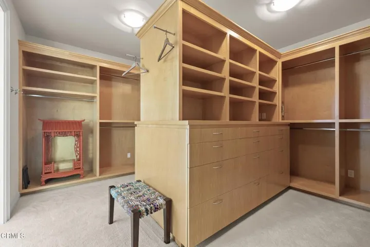 98-web-or-mls-UpmarketMedia-1135Cap-141
