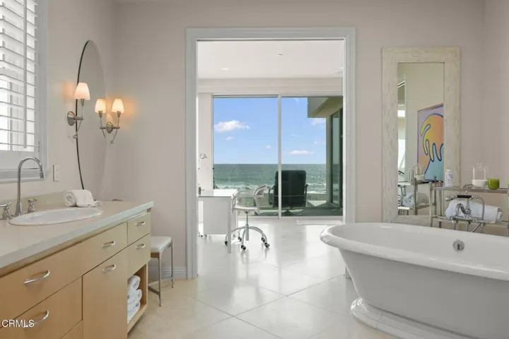 92-web-or-mls-UpmarketMedia-1135Cap-123