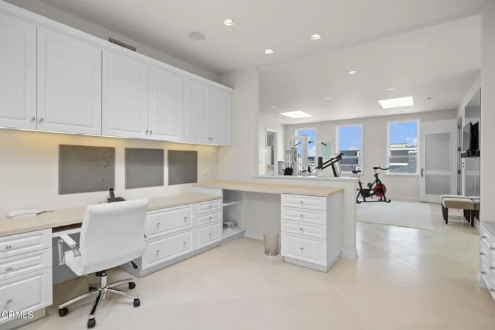 73-web-or-mls-UpmarketMedia-1135Cap-27