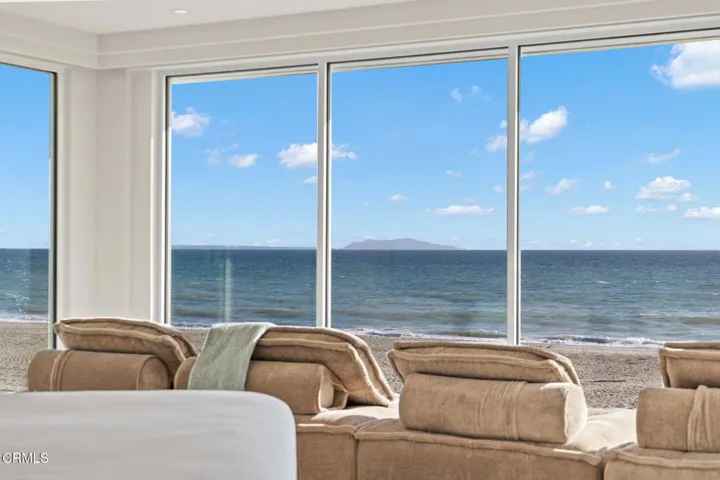 82-web-or-mls-UpmarketMedia-1135Cap-312
