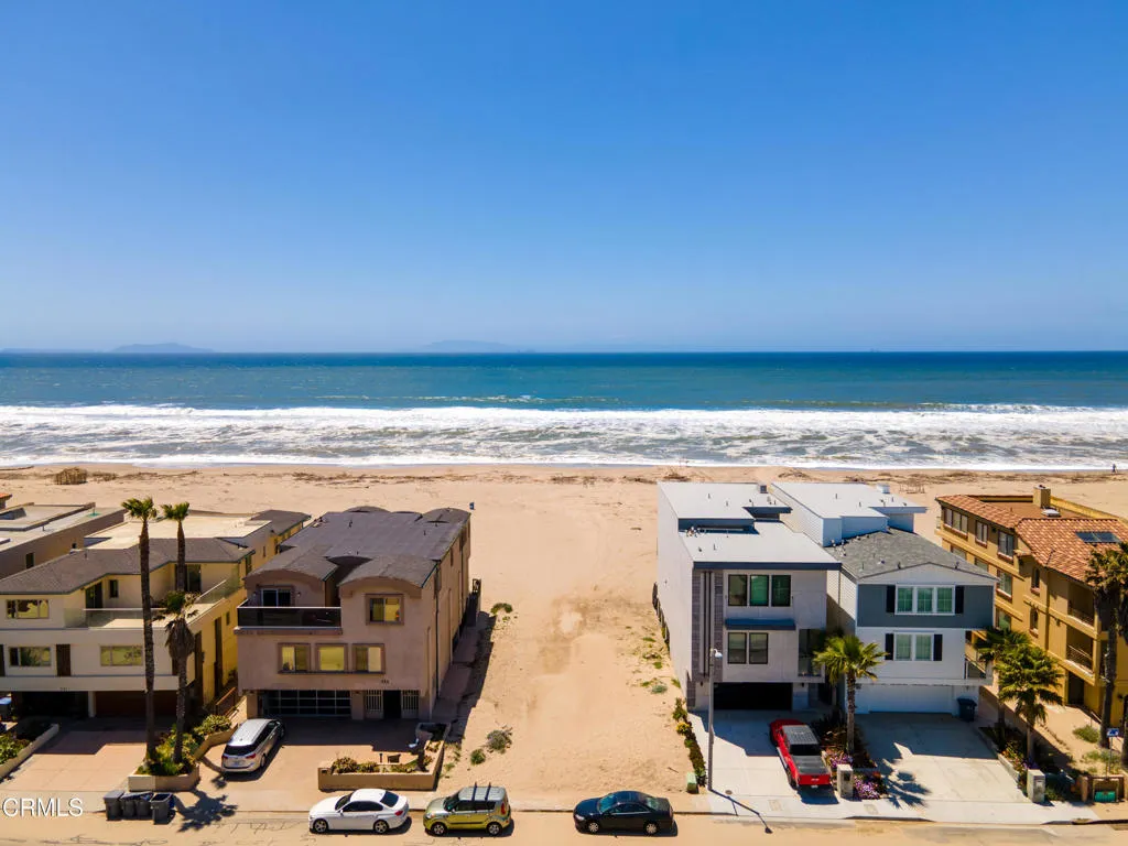 711 Mandalay MLS-2