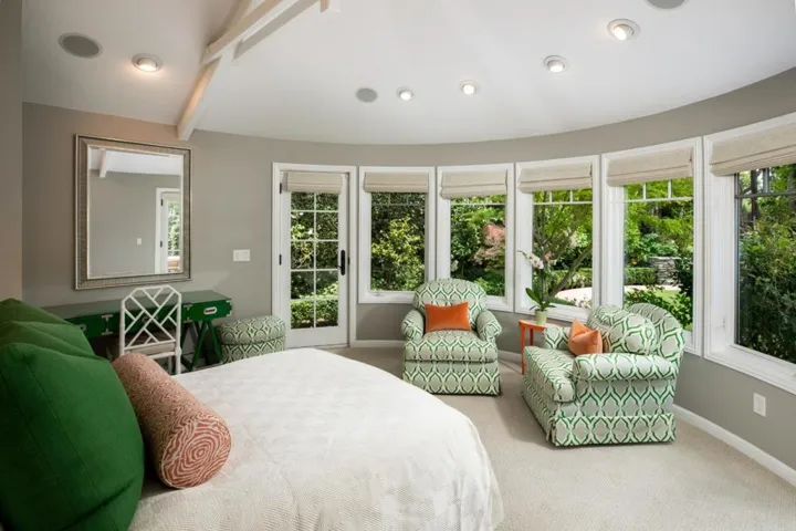 1445 Valparaiso Avenue, Menlo Park, California 94025