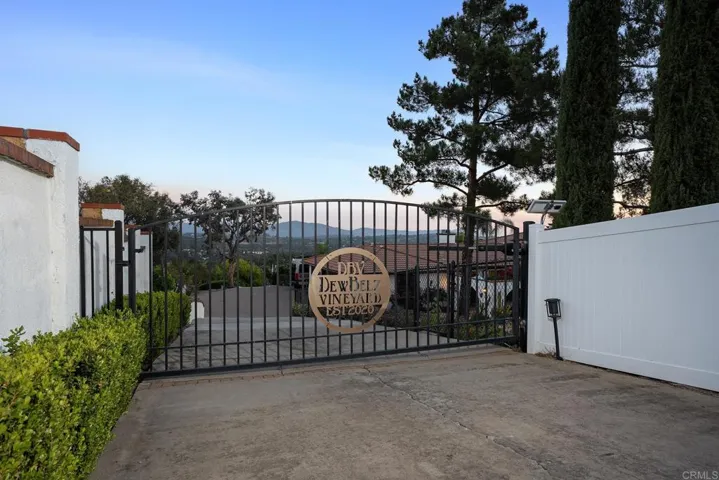2763 W Victoria Dr, Alpine, California 91901