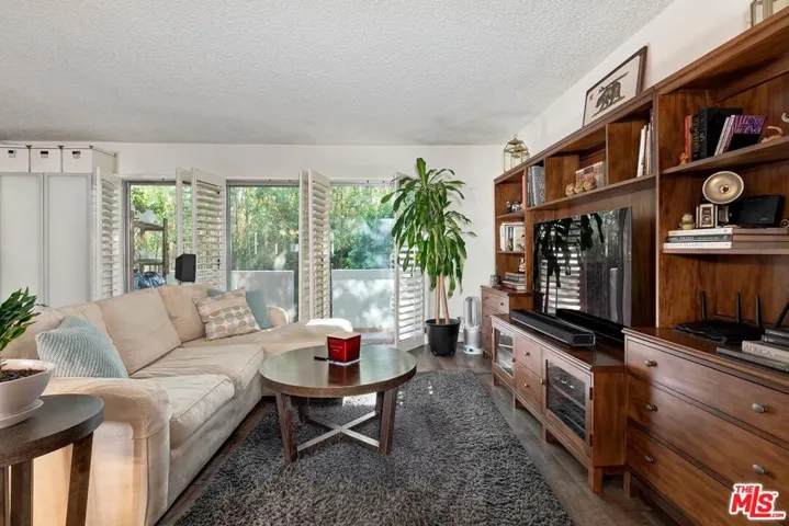 4445 Cartwright Avenue 310, North Hollywood, California 91602 — photo 5